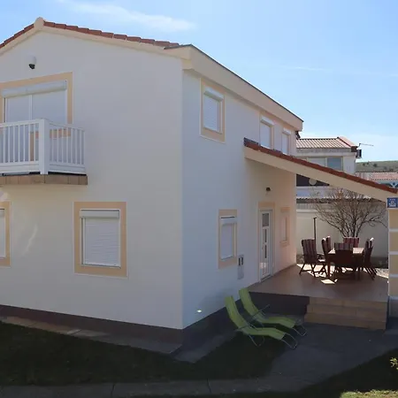 Villa Legac - Vir
