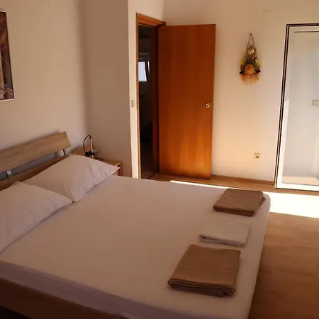 Villa Legac - Vir